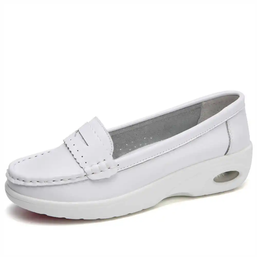 Thick Sole Slipon White Traine - Best Tech Office Accessories บทวิจารณ์และราคา